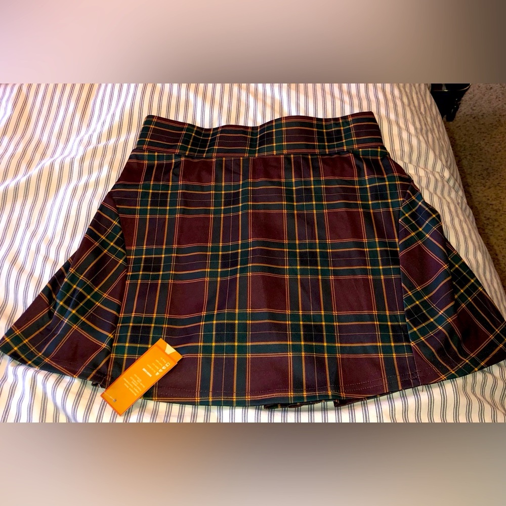 Misses Plaid Skort w/Pleats in Back